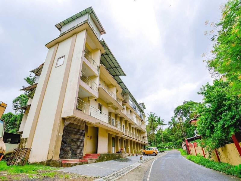 Swarnam Hotel image