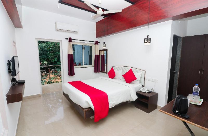 Swarnam Hotel image