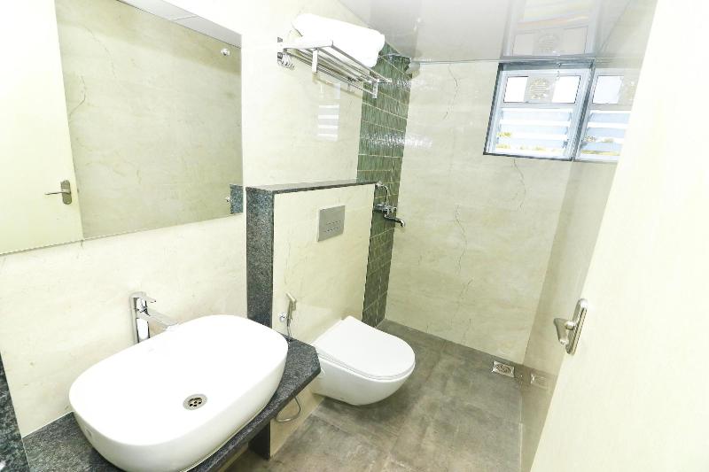 Swarnam Hotel image