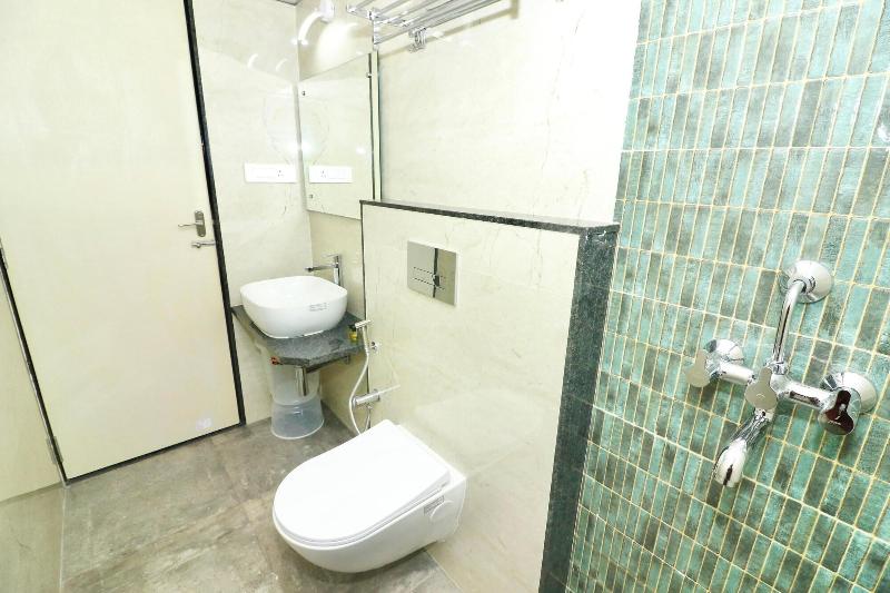 Swarnam Hotel image