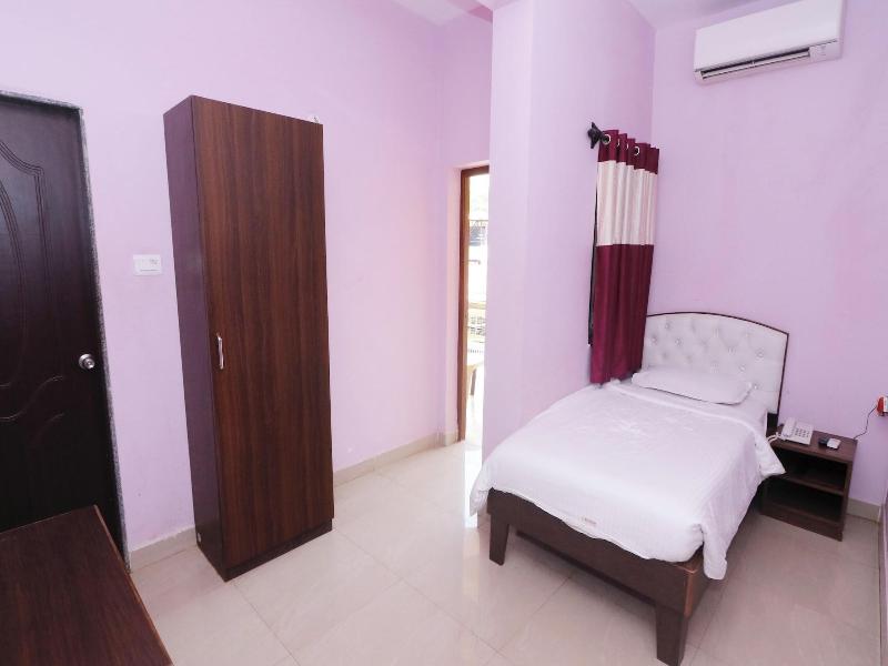 Swarnam Hotel image