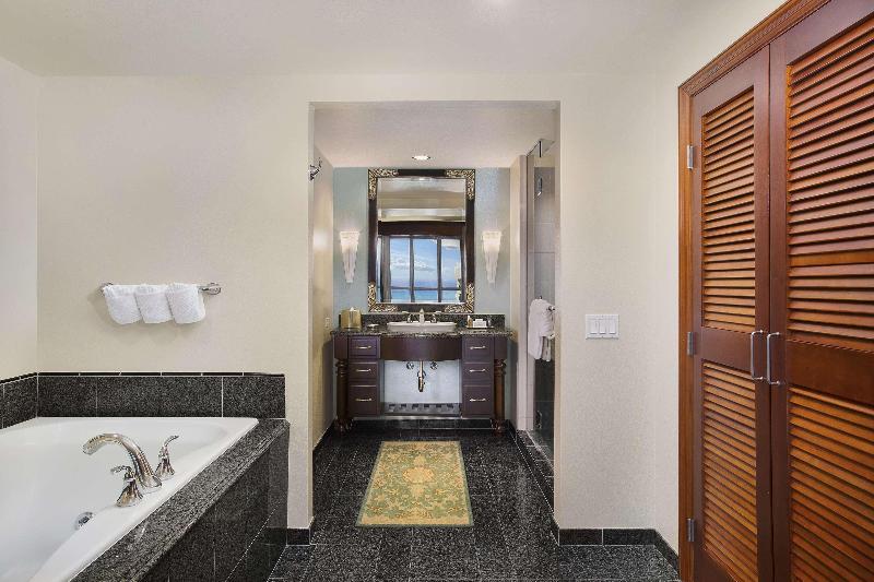 Hilton Grand Vacations Club Grand Waikikian Honol