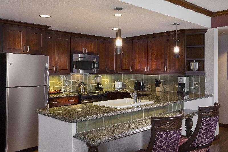 Hilton Grand Vacations Club Grand Waikikian Honol