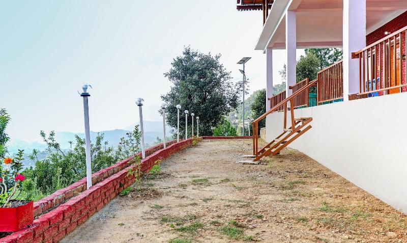 Treebo Om Villa With Mountain View