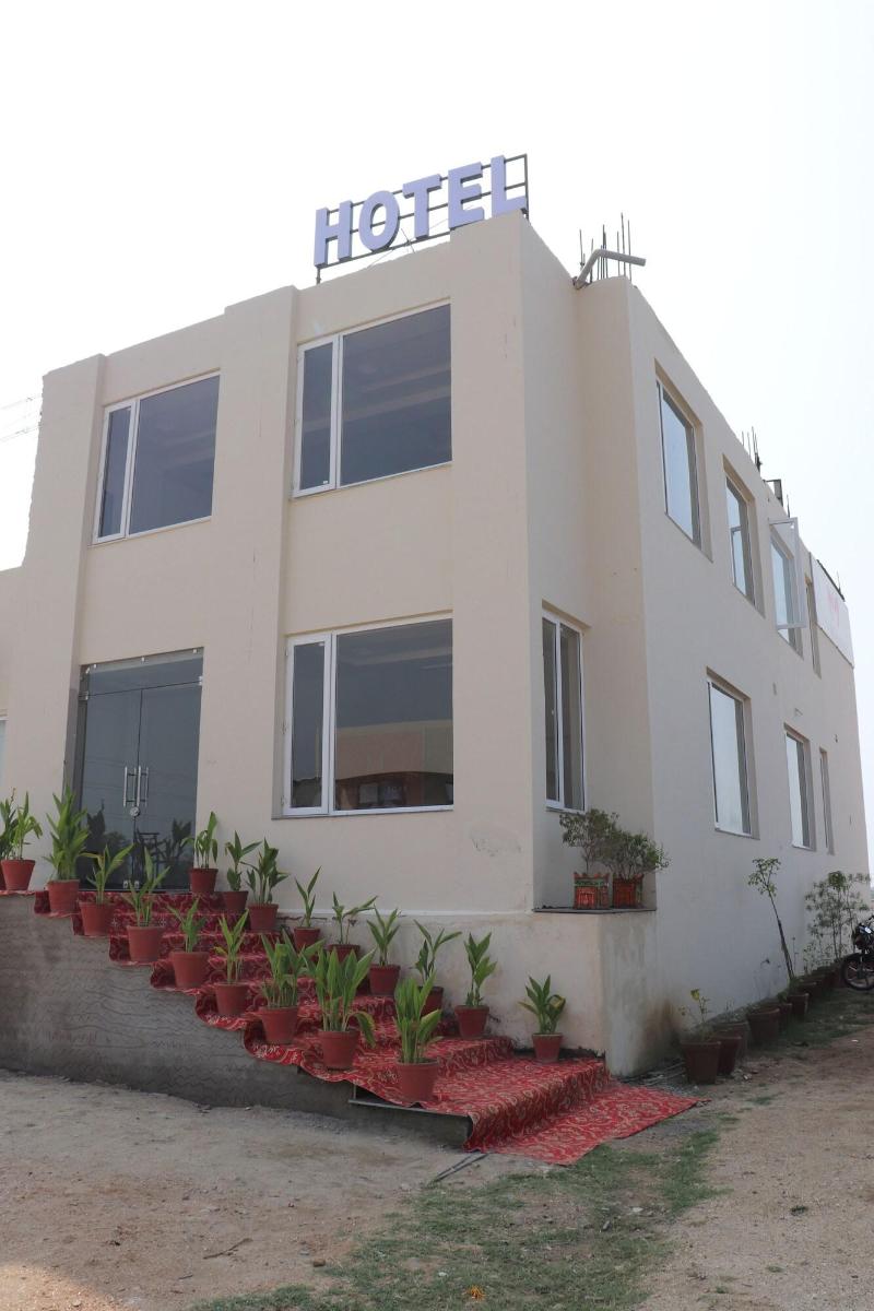 Mangal Grand Hotel