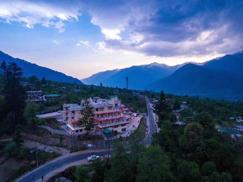Anand Vardhan Resorts image
