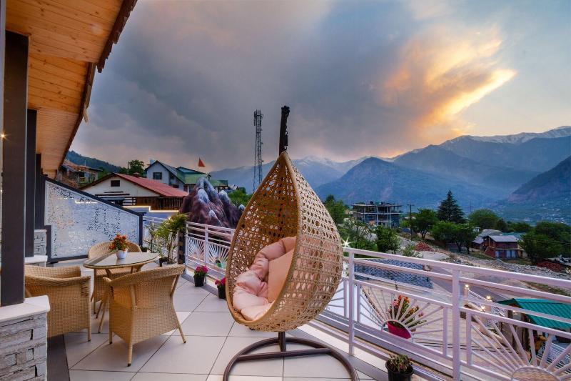 Anand Vardhan Resorts image
