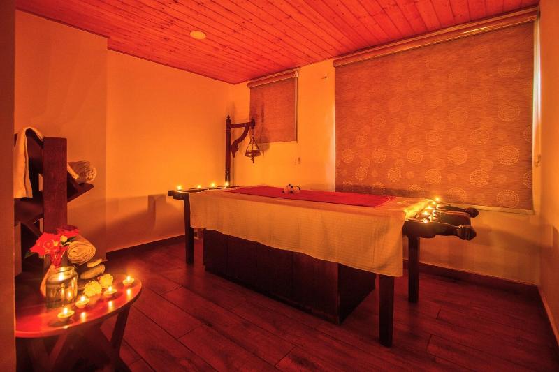 Anand Vardhan Resorts image