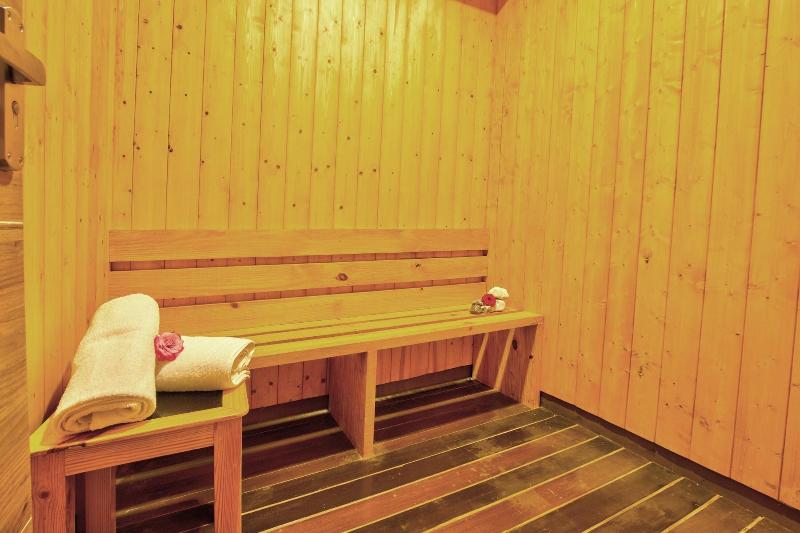 Anand Vardhan Resorts image