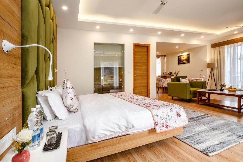 Anand Vardhan Resorts image