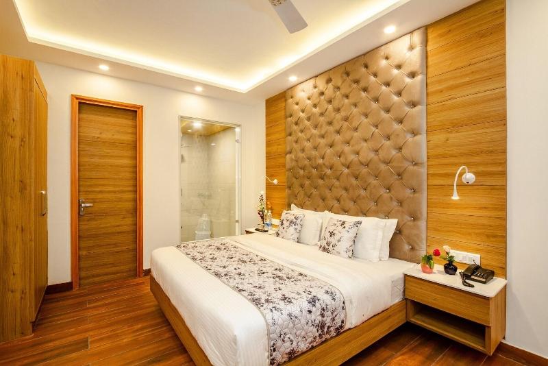 Anand Vardhan Resorts image
