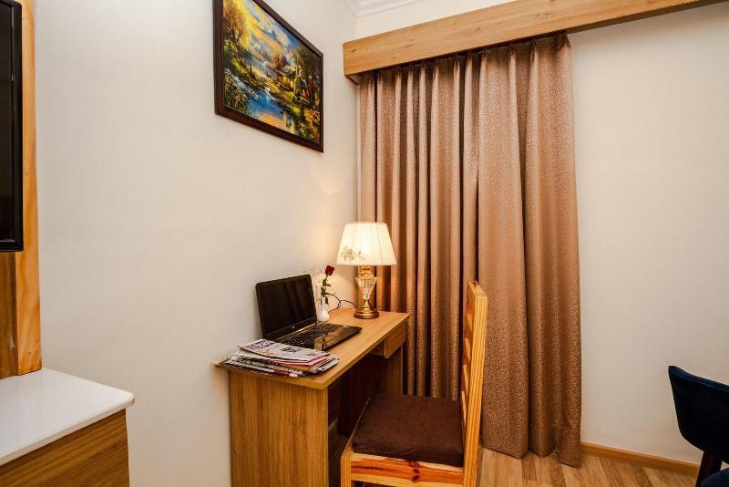 Anand Vardhan Resorts image