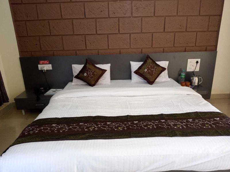 Ocean Breeze Beach Resort, Dapoli