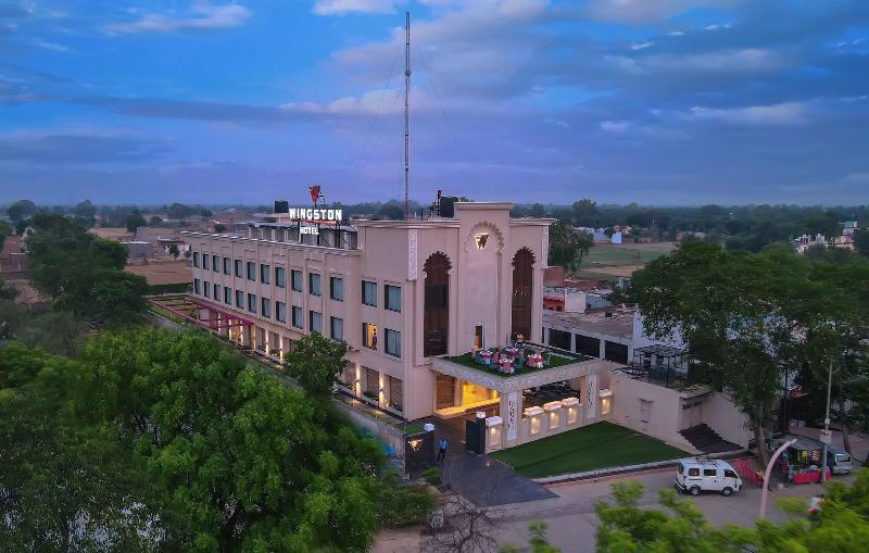 Wingston A Treehouse Hotel Barsana — general view