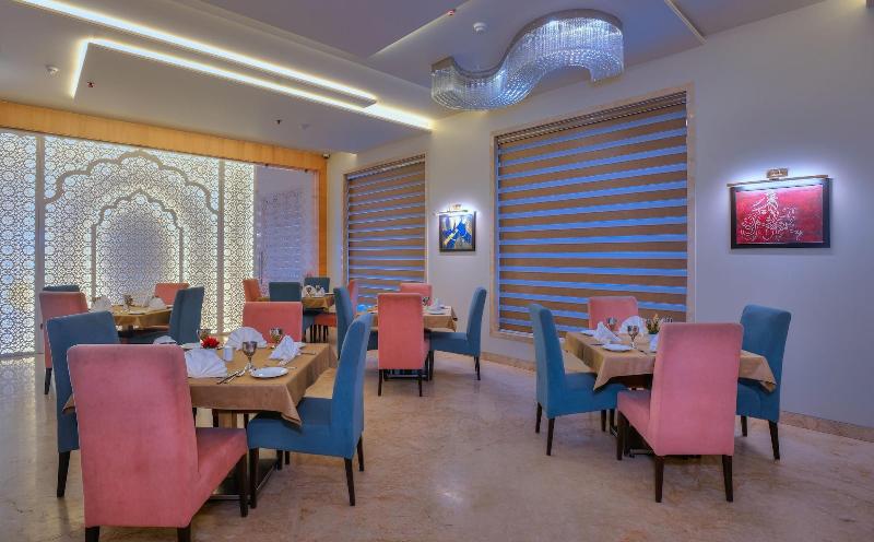Wingston A Treehouse Hotel Barsana