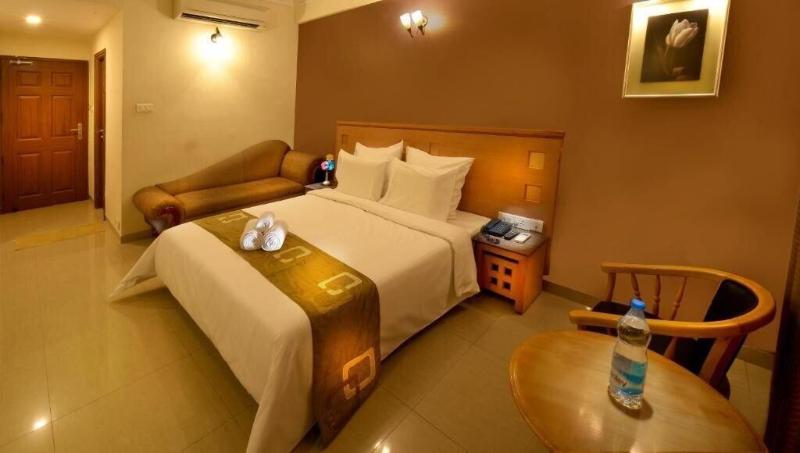Hotel Plaza Inn image