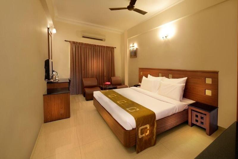 Hotel Plaza Inn image