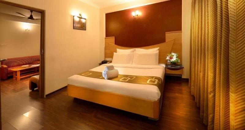 Hotel Plaza Inn image