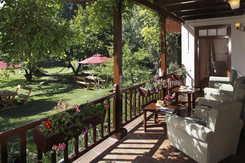 Bedzzz Xclusiv Baikunth Manali By Leisure Hotels image