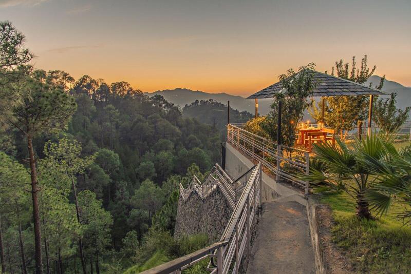 Kanishka Retreat Resort Chail image