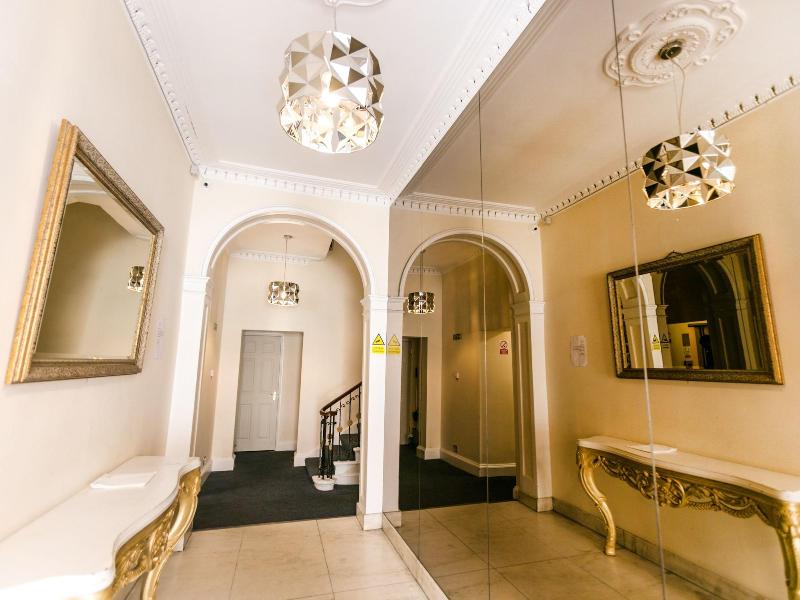 Park Lane Apartments - Clarges St image