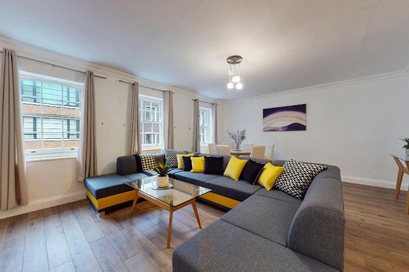 Park Lane Apartments - Clarges St image