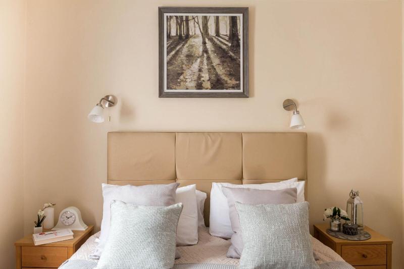 Park Lane Apartments - Clarges St image
