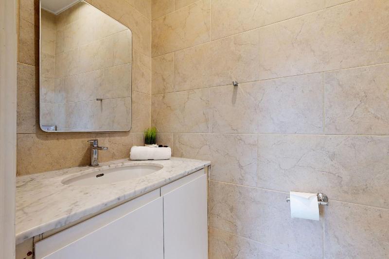 Park Lane Apartments - Clarges St image