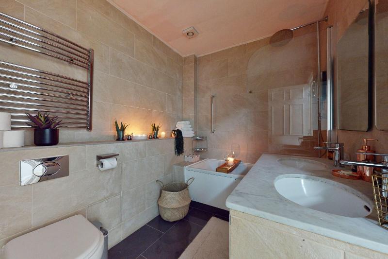 Park Lane Apartments - Clarges St image