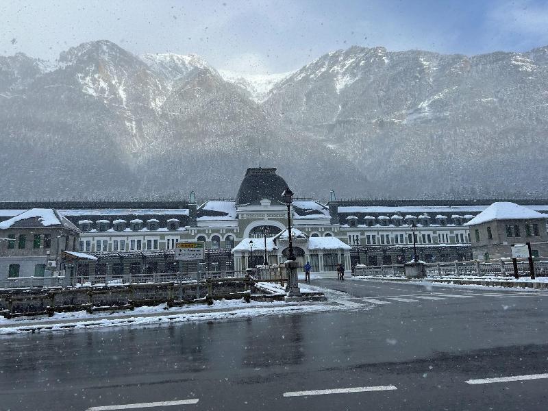 Apartahotel Canfranc image