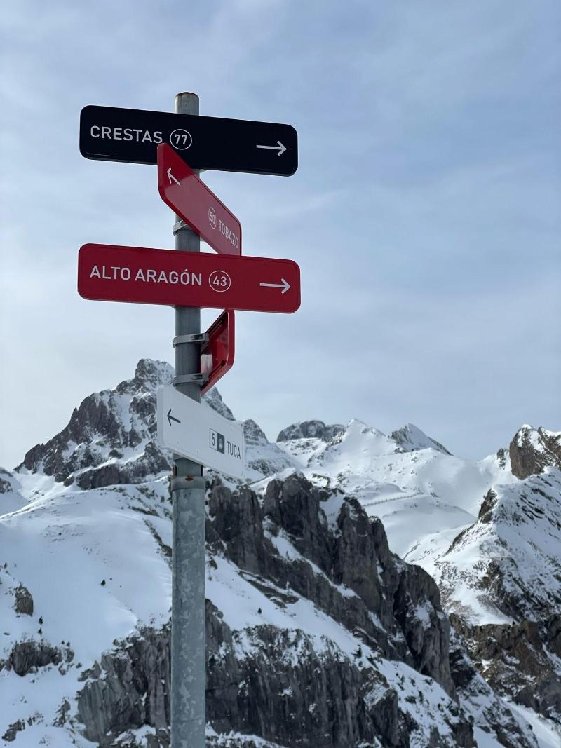 Apartahotel Canfranc image