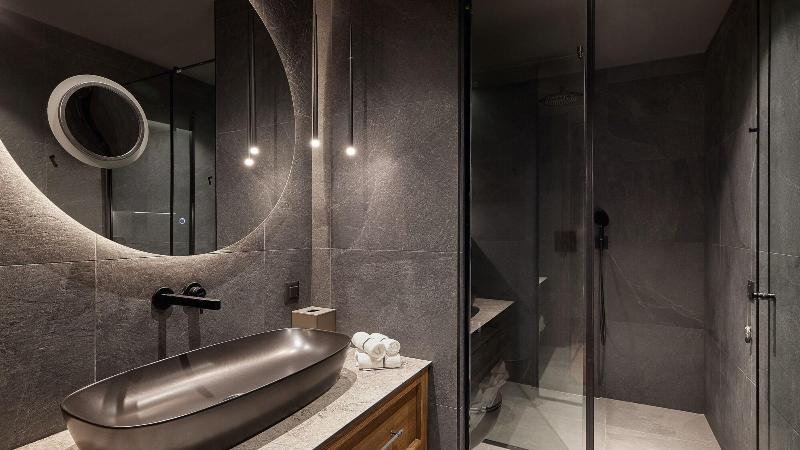 Bor Hotel By Karisma image