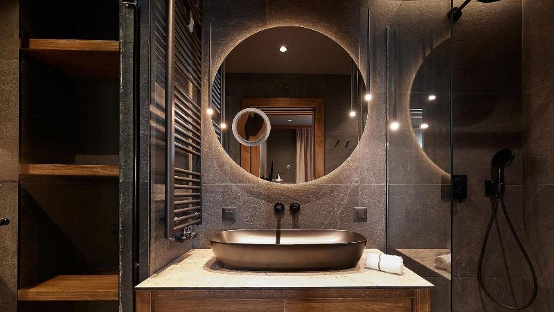 Bor Hotel By Karisma image