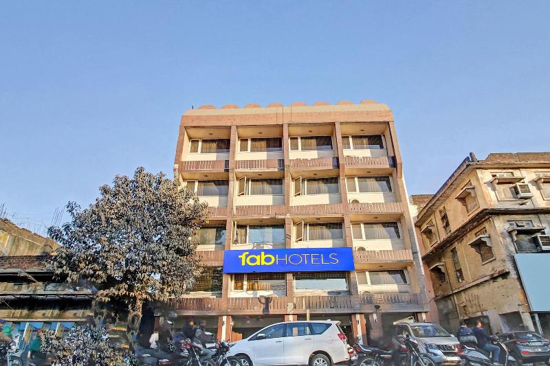 Fabhotel Surya