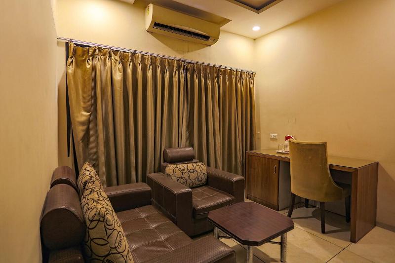 Fabhotel Surya
