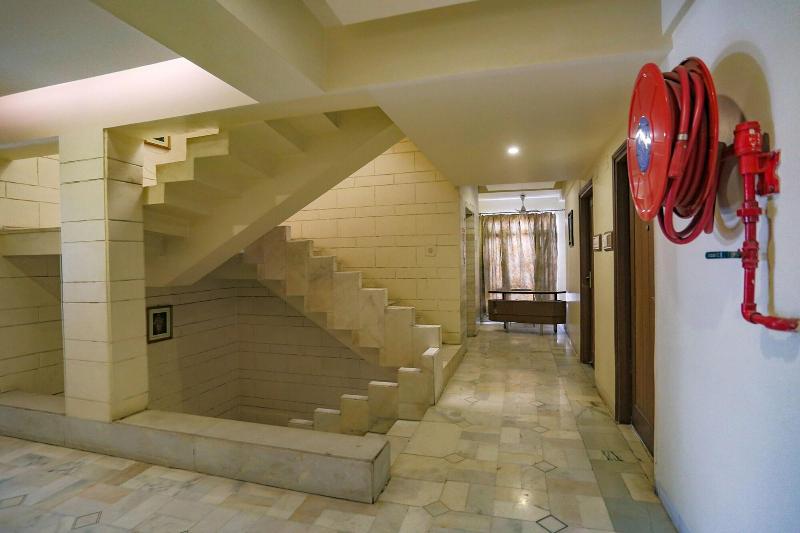 Fabhotel Surya