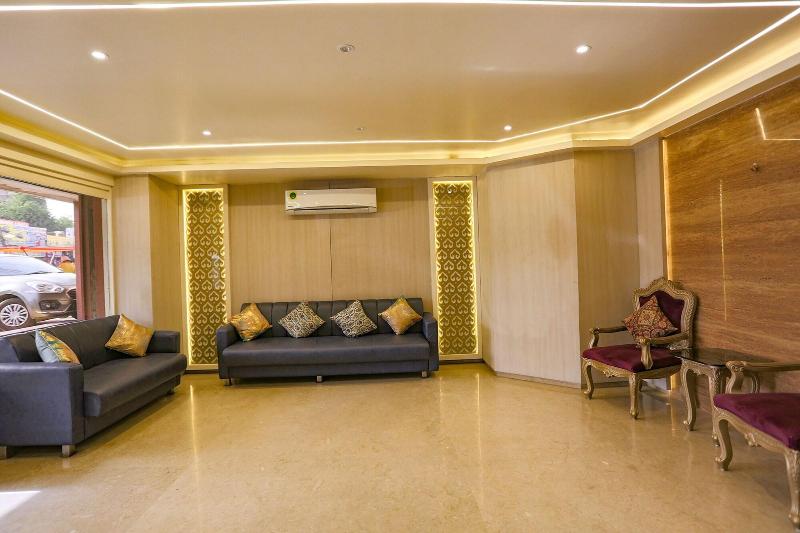 Fabhotel Surya