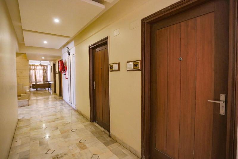 Fabhotel Surya