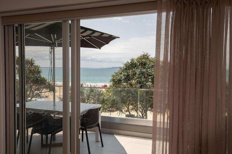 71 Hastings Street - Beachfront image