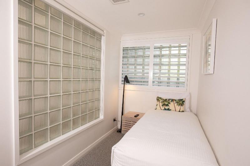 71 Hastings Street - Beachfront image