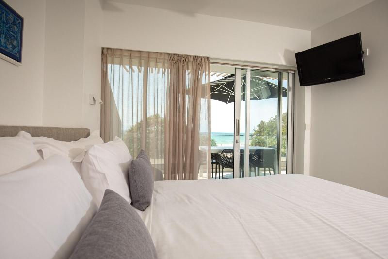 71 Hastings Street - Beachfront image