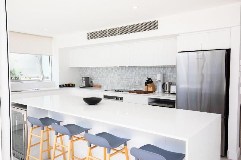 71 Hastings Street - Beachfront image