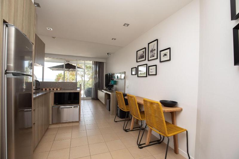 71 Hastings Street - Beachfront image