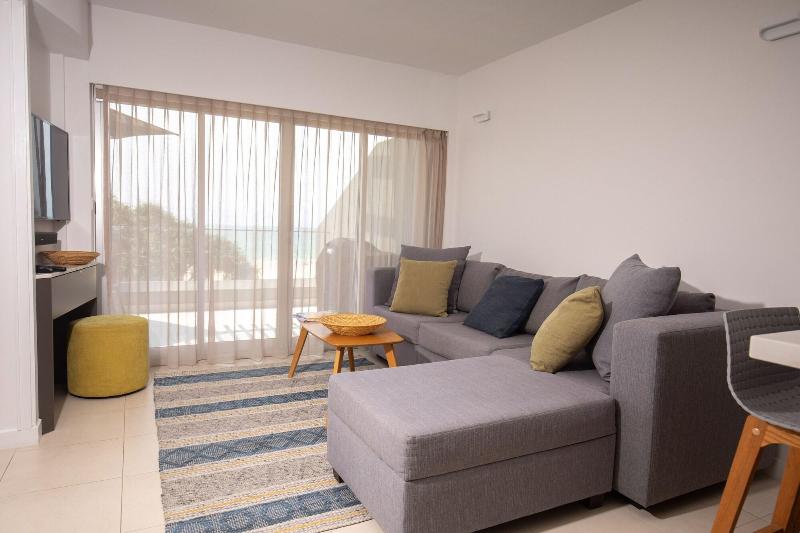 71 Hastings Street - Beachfront image