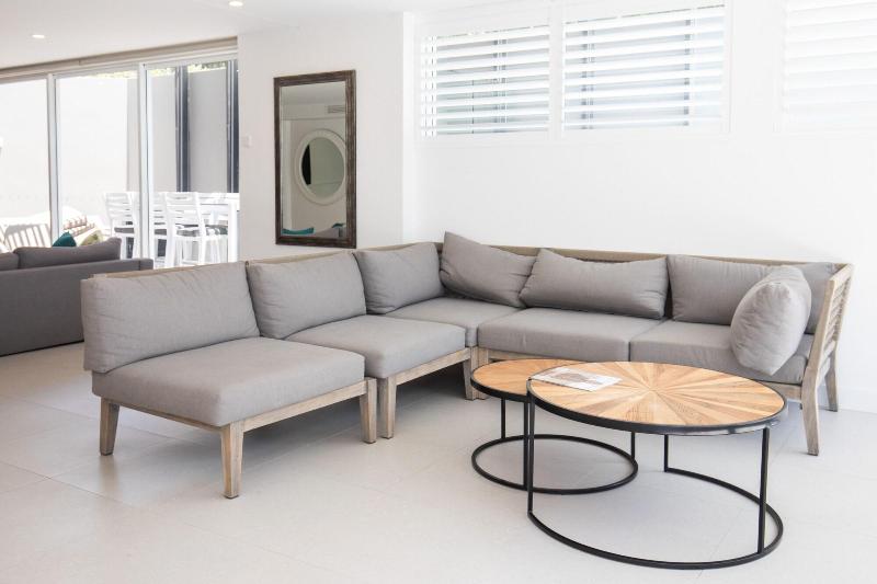71 Hastings Street - Beachfront image