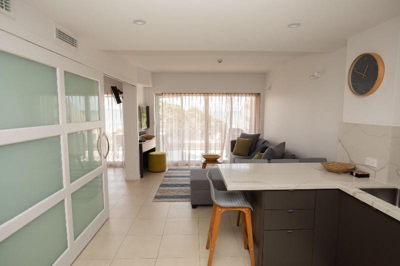 71 Hastings Street - Beachfront image