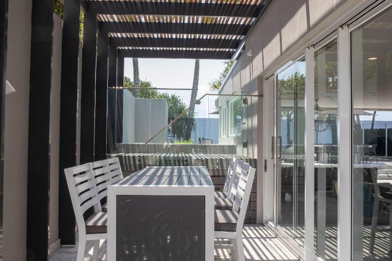 71 Hastings Street - Beachfront image