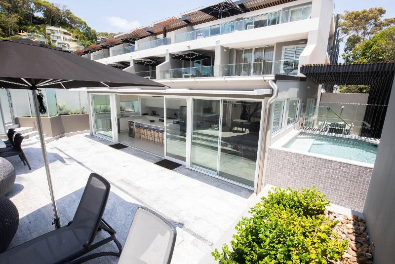 71 Hastings Street - Beachfront image