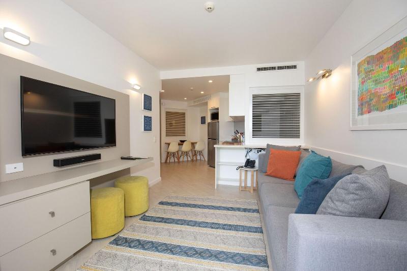 71 Hastings Street - Beachfront image