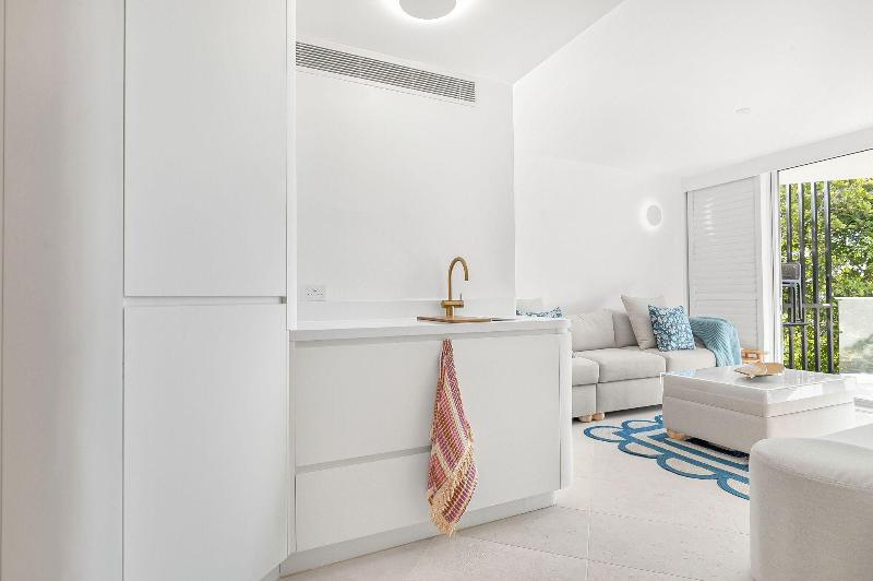 71 Hastings Street - Beachfront image